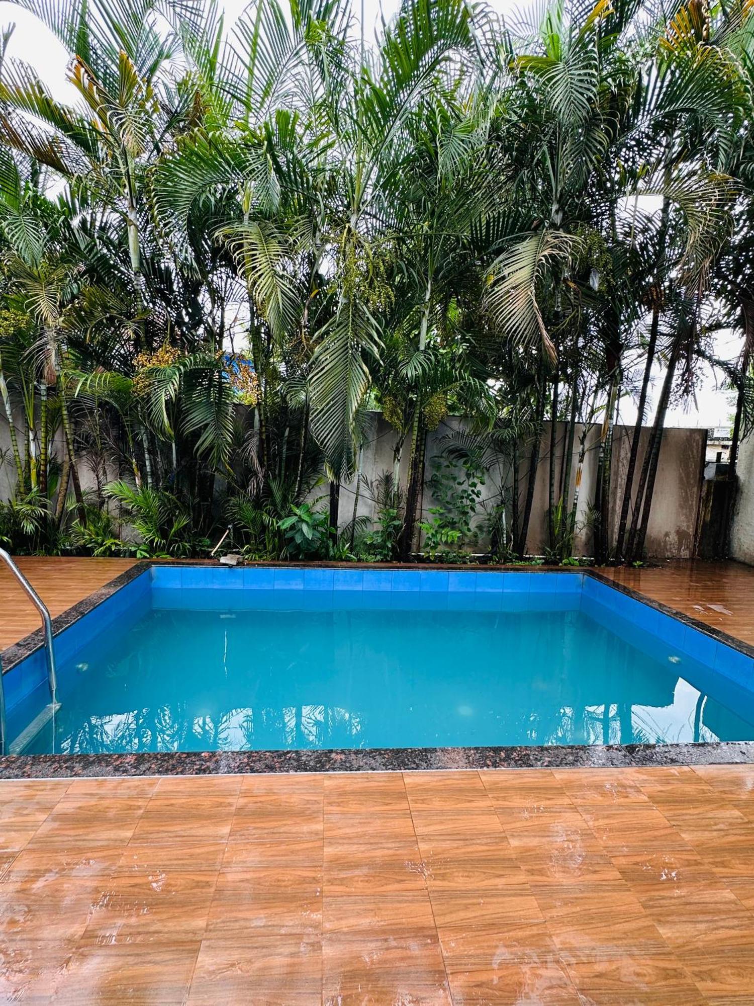 罗纳瓦拉Pool Side House别墅 外观 照片
